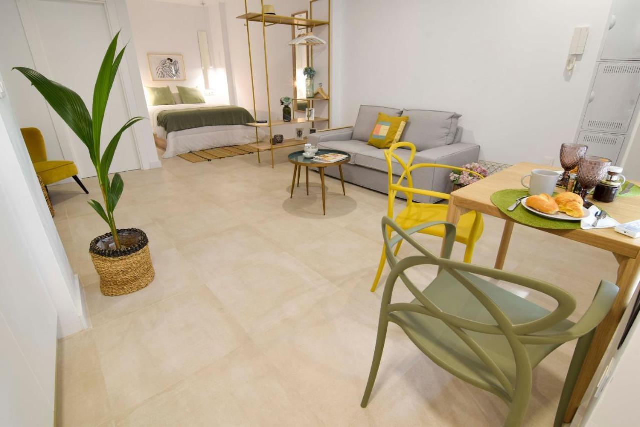 Estudios Ollerias By Sharingco * Malaga