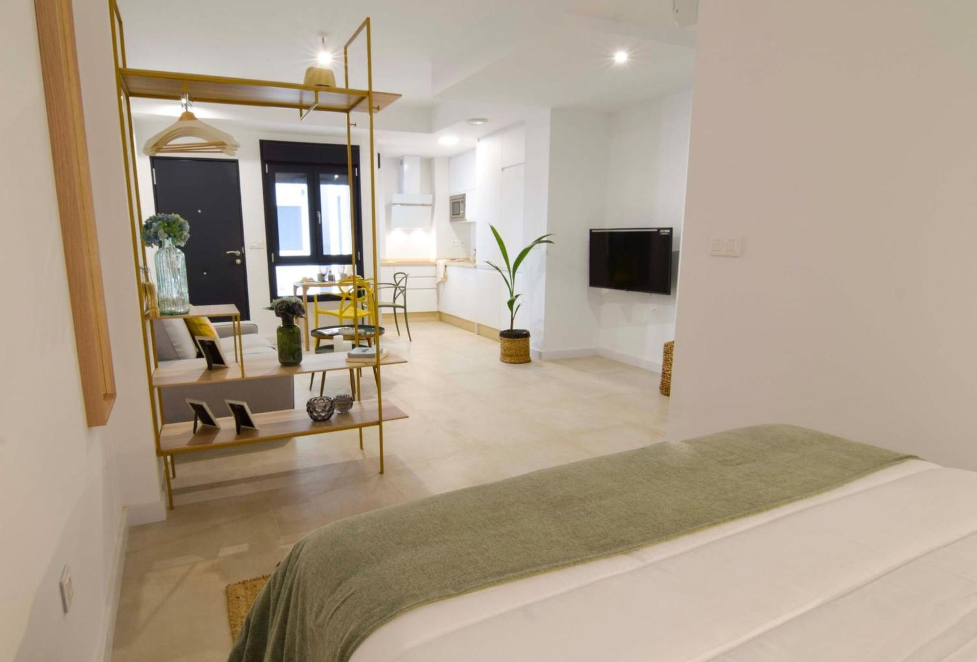 Estudios Ollerias By Sharingco * Malaga