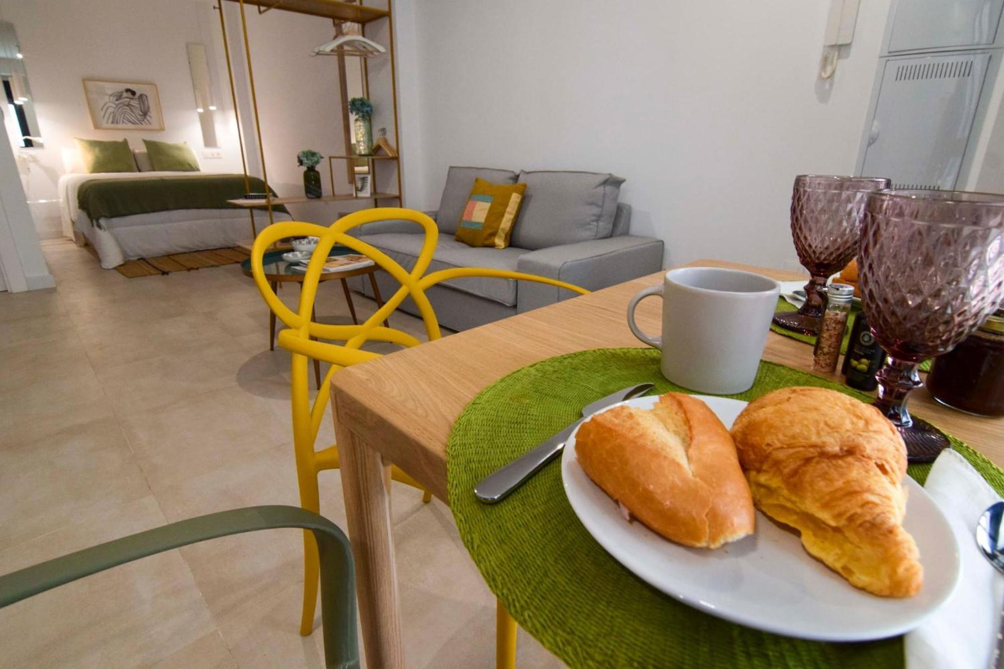 Apartment Estudios Ollerias By Sharingco Malaga